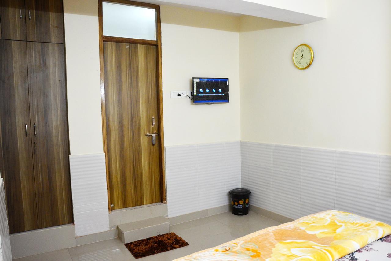 Shiv Shakti Guest House 大诺伊达 外观 照片
