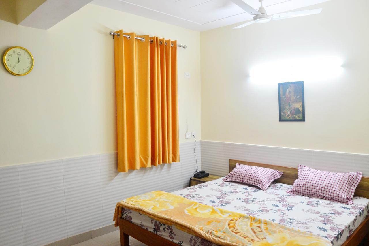 Shiv Shakti Guest House 大诺伊达 外观 照片
