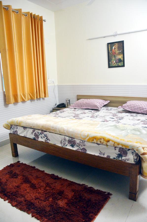 Shiv Shakti Guest House 大诺伊达 外观 照片