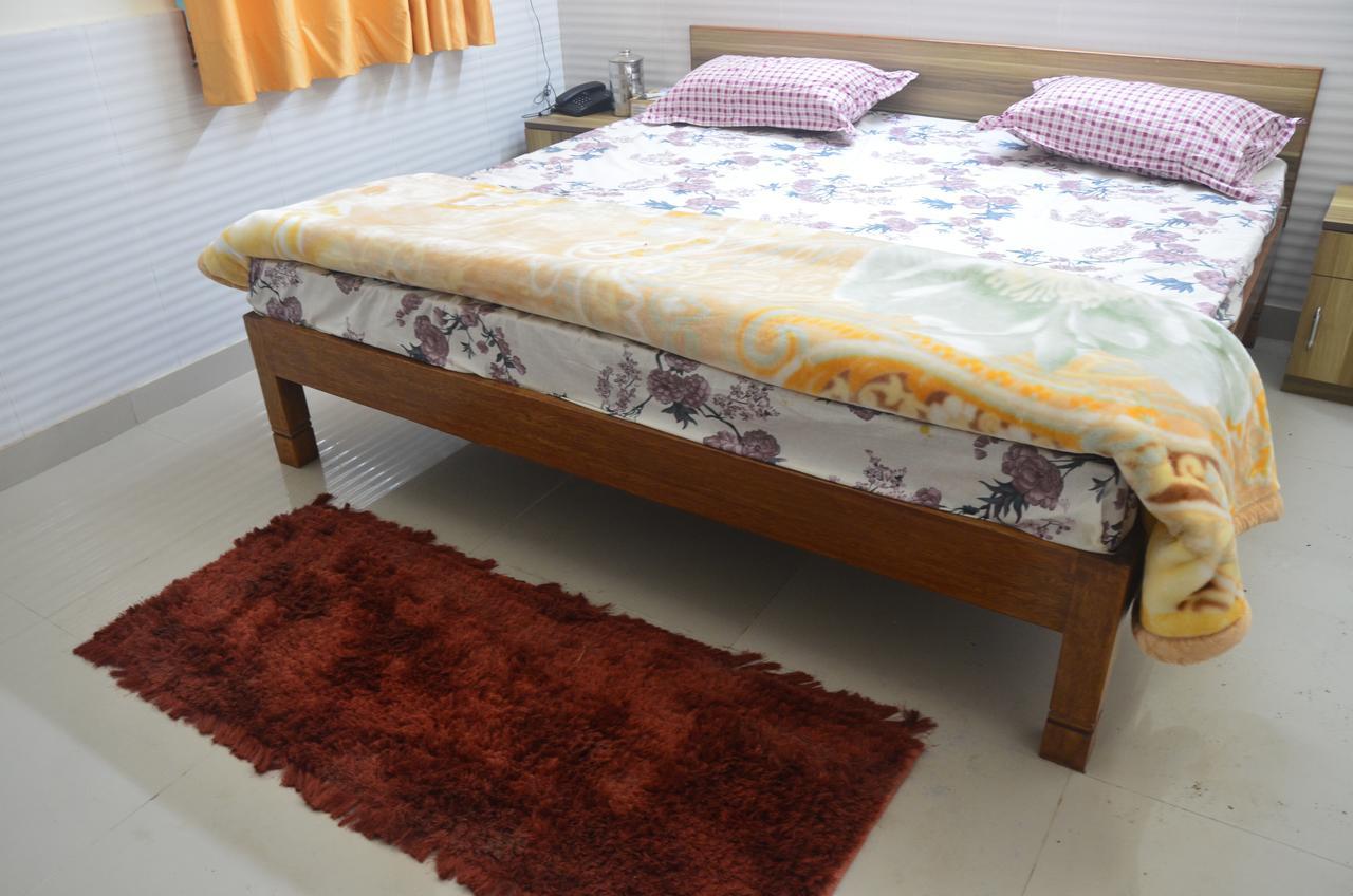 Shiv Shakti Guest House 大诺伊达 外观 照片